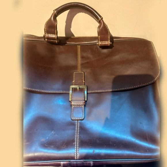 GORGEOUS BOCONI LARGE LEATHER MESSENGER BAG 18"x13"x3"wide. For men&women - Picture 13 of 13